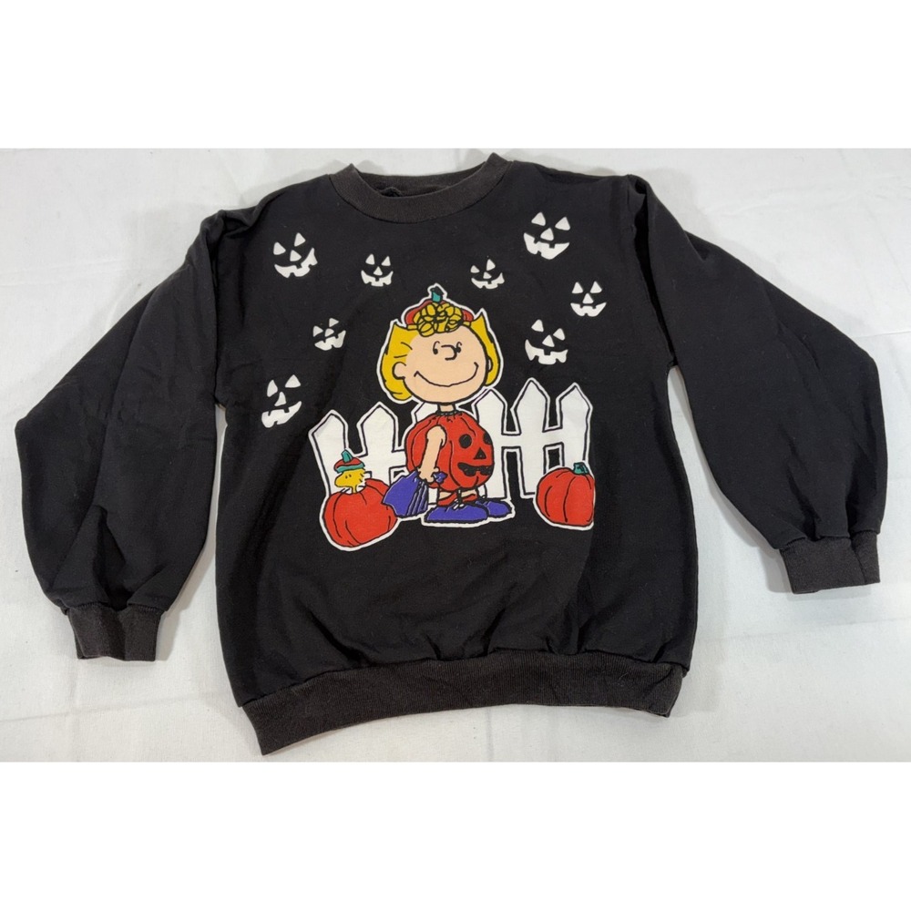 Vintage Halloween Peanuts Sweatshirt Youth 6X Lucy Woodstock Graphic Fall Autumn